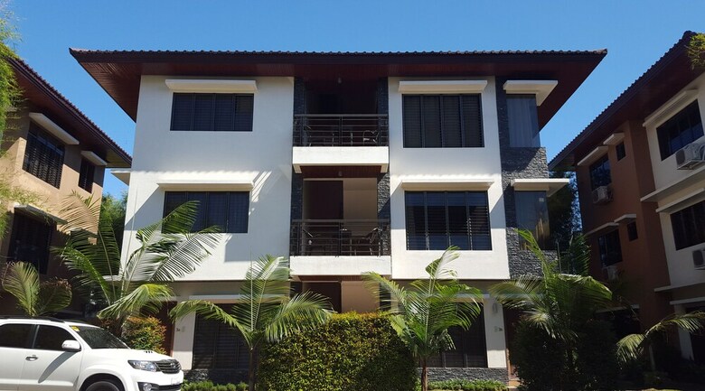 Apartamentos Hassaram Courtyard