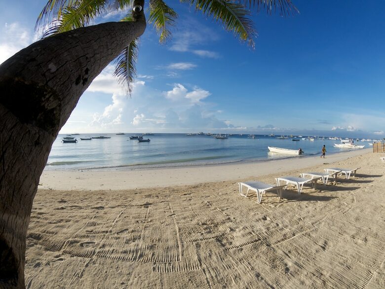 Hotel Alona Vida Beach Resort