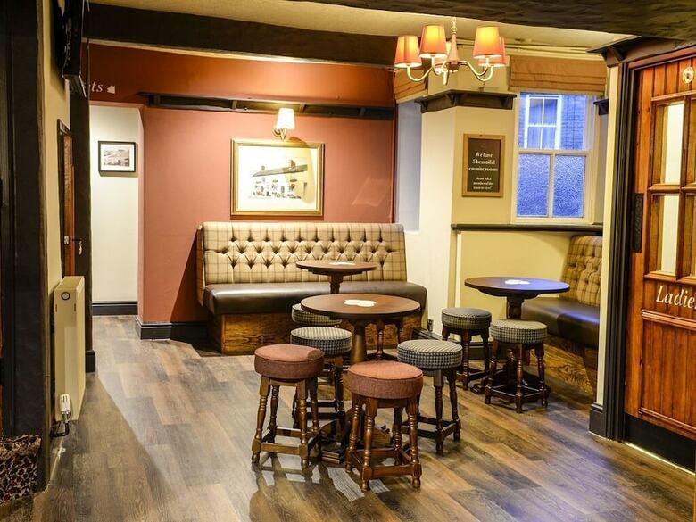 Posada The Roebuck Inn
