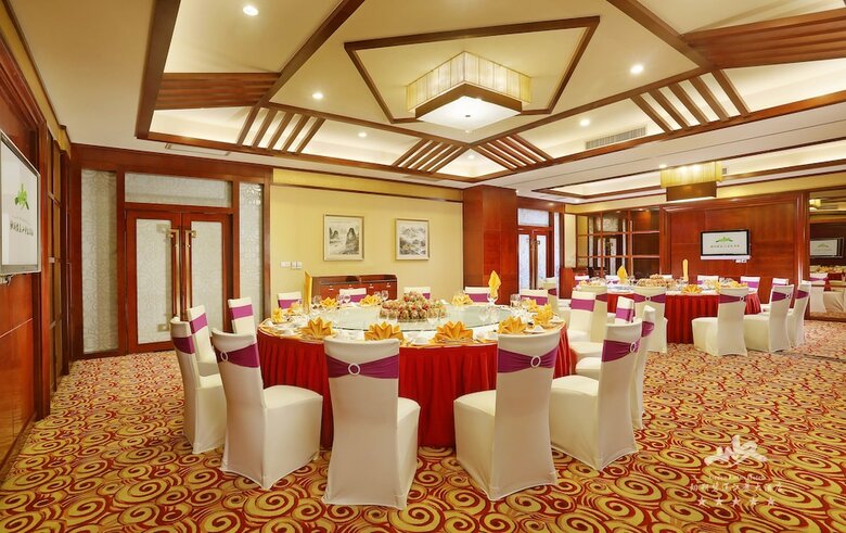 Green Lotus Hotel