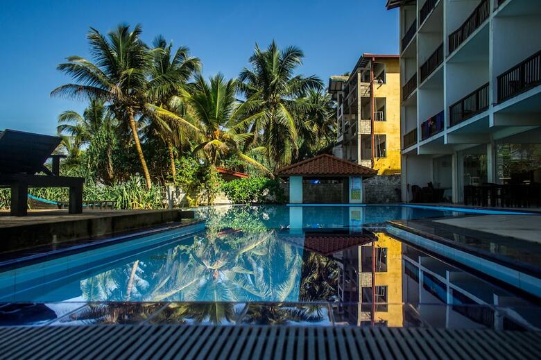 Serendib Beach Hotel