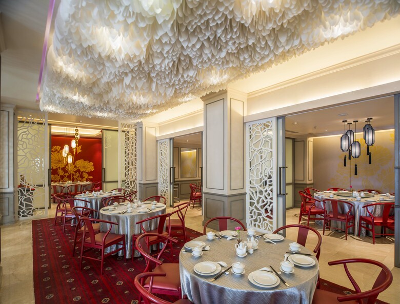 Chatrium Hotel Royal Lake Yangon