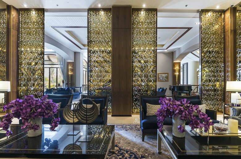 Chatrium Hotel Royal Lake Yangon