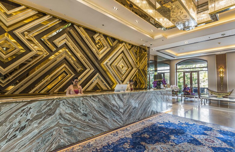 Chatrium Hotel Royal Lake Yangon