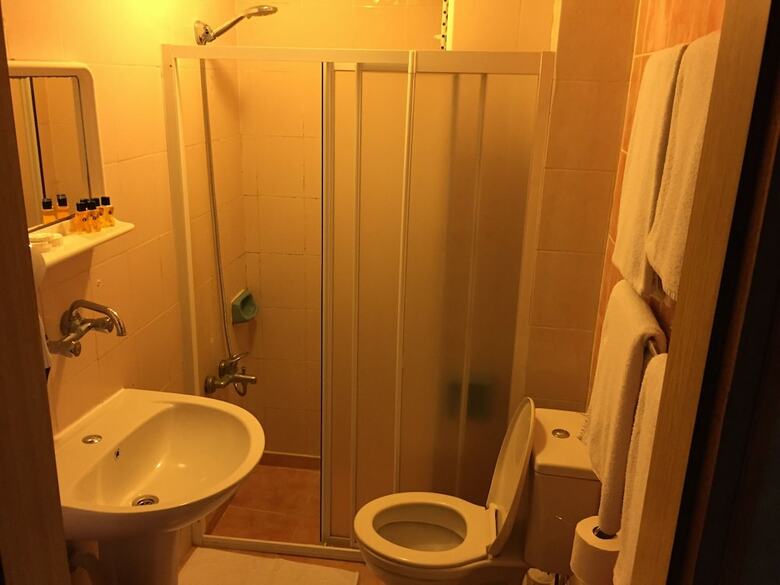 Istanbul Paris Hotel & Hostel