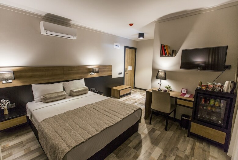 Kalevera Hotel