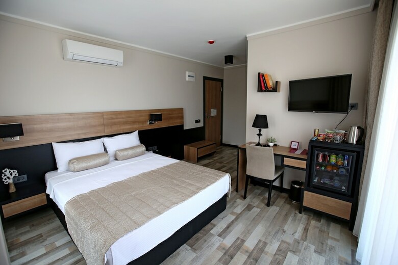 Kalevera Hotel