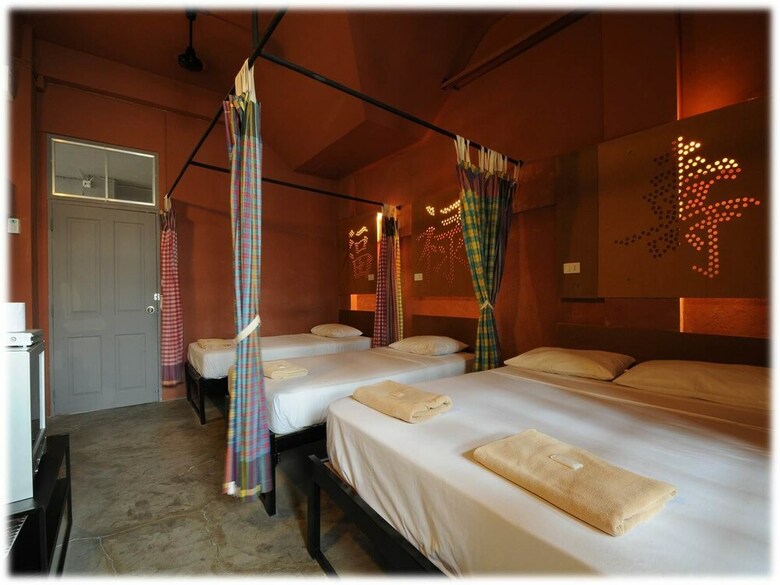 Hostal River View Guest House
