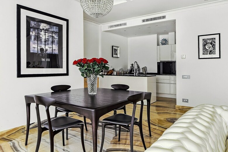 Hotel Sky Apartments Rentals Service