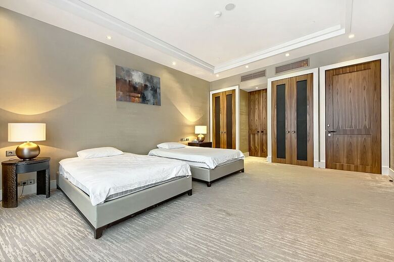 Hotel Sky Apartments Rentals Service