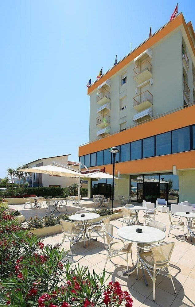 Hotel Caravel