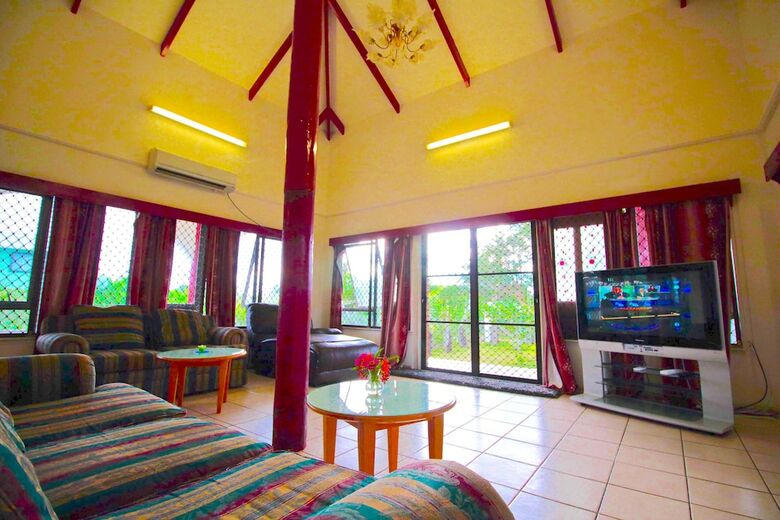 Hotel Tonga Holiday Villa