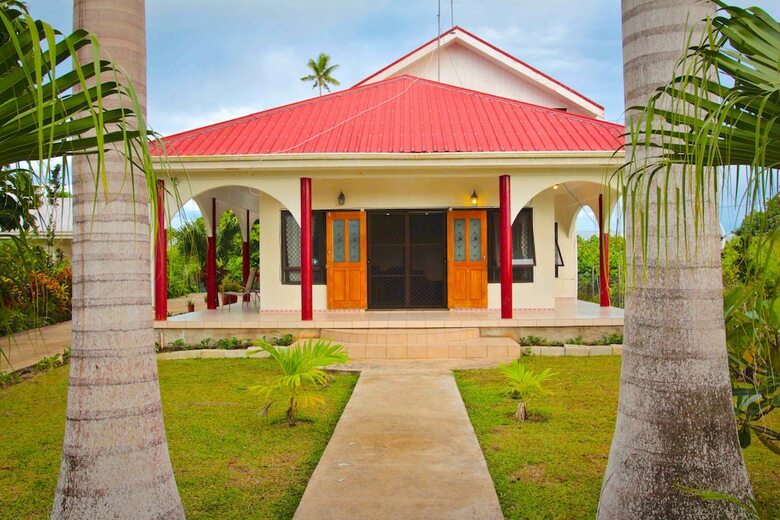 Hotel Tonga Holiday Villa