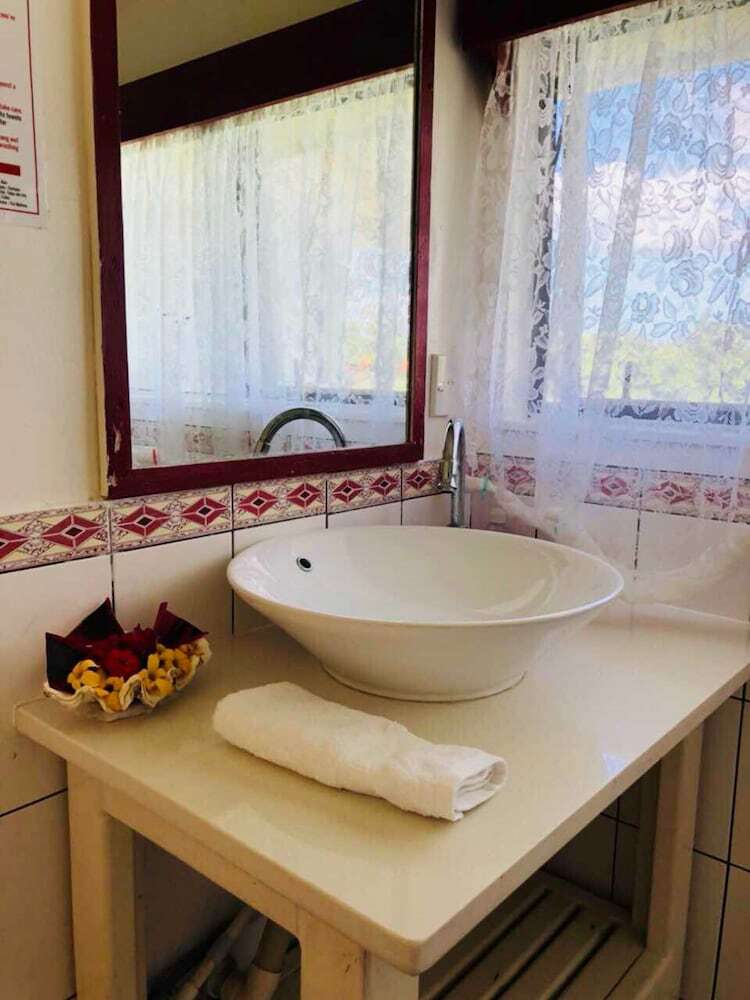 Hotel Tonga Holiday Villa