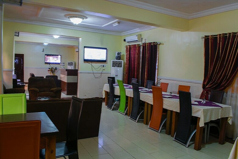 Hotel Maxton Suites