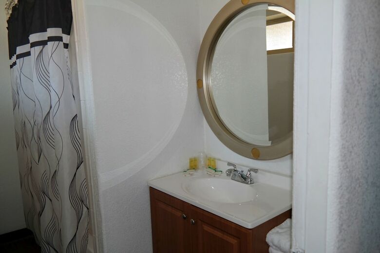 Motel River Park Inn
