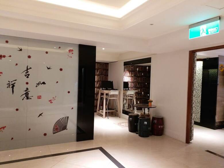 Hon Dow Hotel