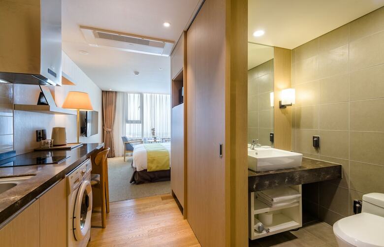 Win Sky Hotel