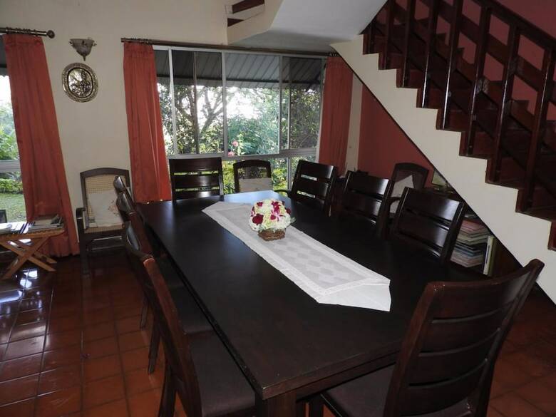 Bed & Breakfast Hanthana Breeze Home Stay