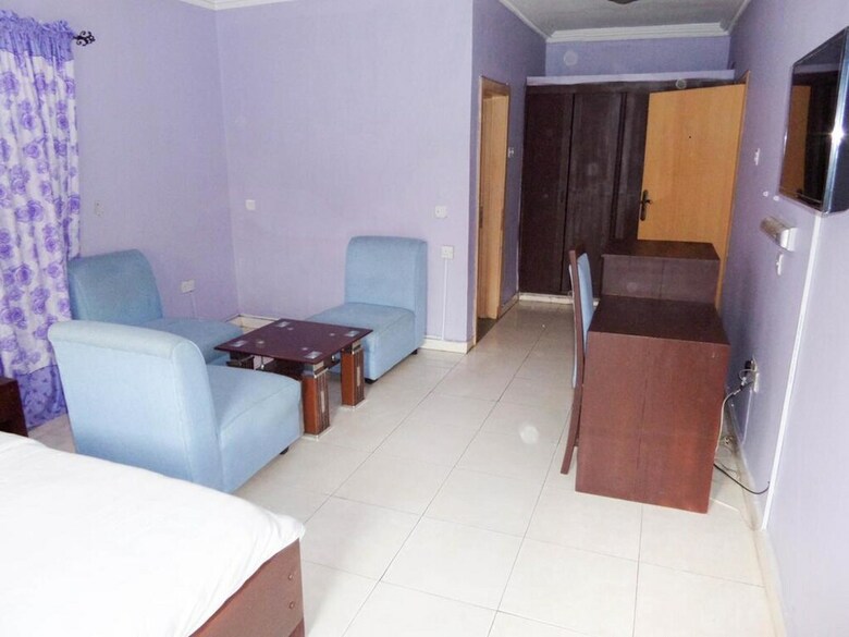Hotel Peerage Retreat And Resort
