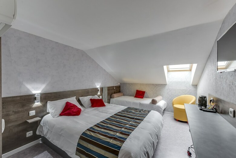 Brit Hotel Confort Thouars