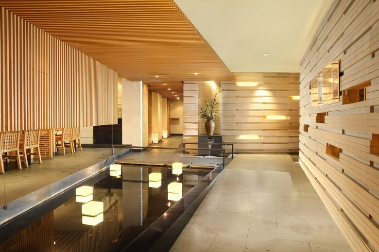 Hotel Ayana Midplaza Jakarta