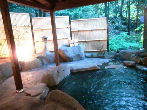 Hotel Rokusui-rou