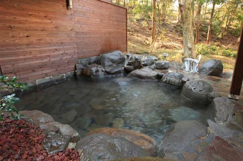Hotel Rokusui-rou