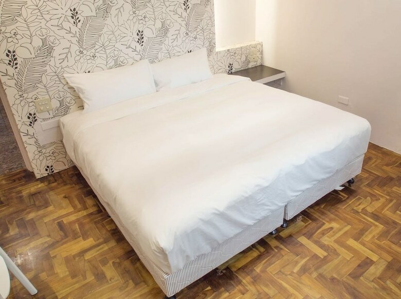 Summer Aura B&B
