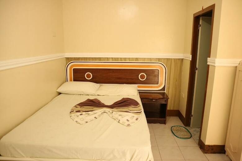 Hotel Jomckayl Apartelle