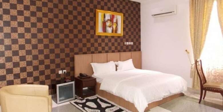 Hotel Kapino Suites
