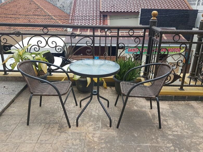 Hostal The Backpacker Semarang - Hostel