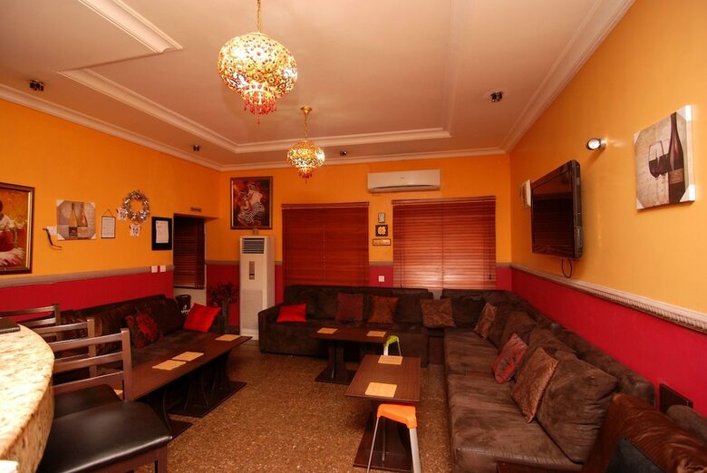 Trafford Hotel