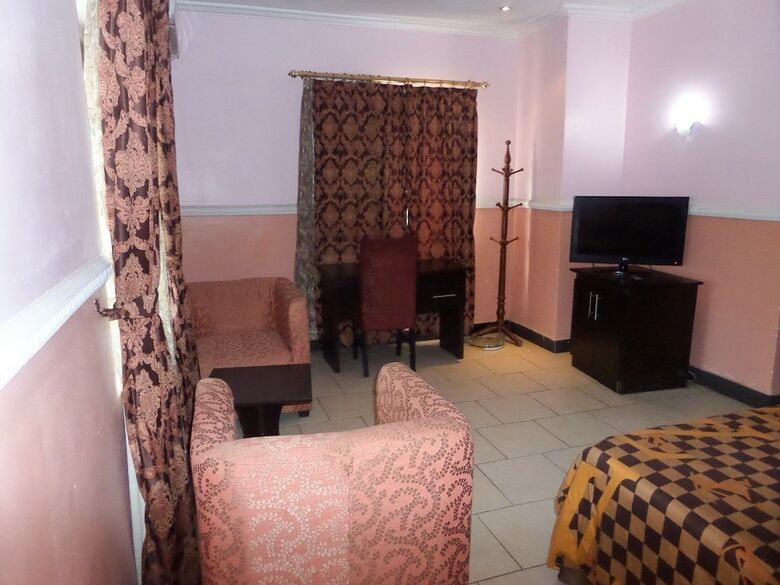 Trafford Hotel