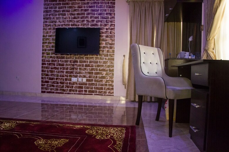 Extended Stay Grand Hotel
