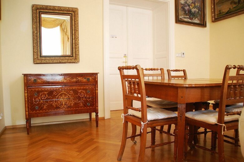 Melantrichova Apartment