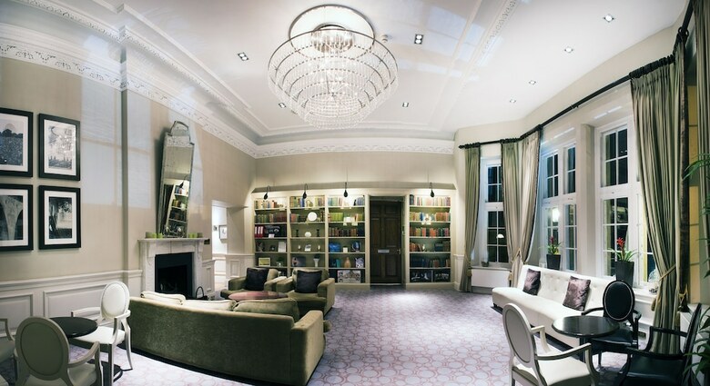 Hotel De Vere Cranage Estate
