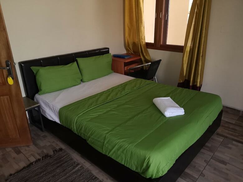 Hotel The Golden Apple Guest House