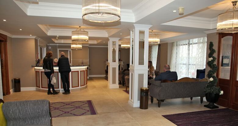 Royal Hotel