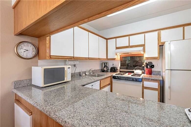 Kihei Akahi C-317 - 1 Br Condo