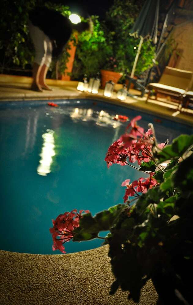Apartamentos Orsalia Luxury Suites