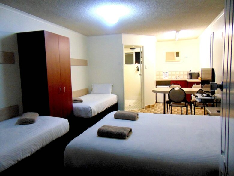 Hotel Rockhampton Court Motor Inn