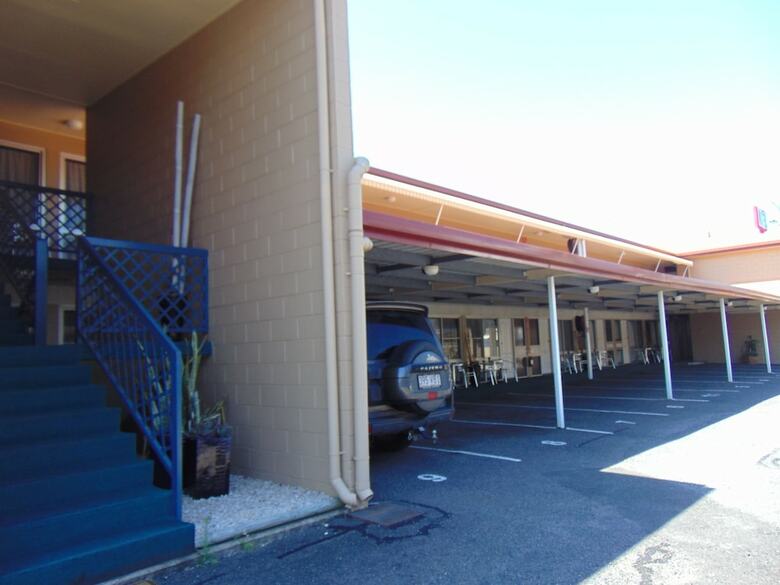 Hotel Rockhampton Court Motor Inn