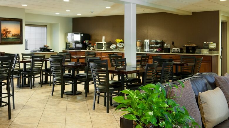 Hotel Magnolia Inn & Suites