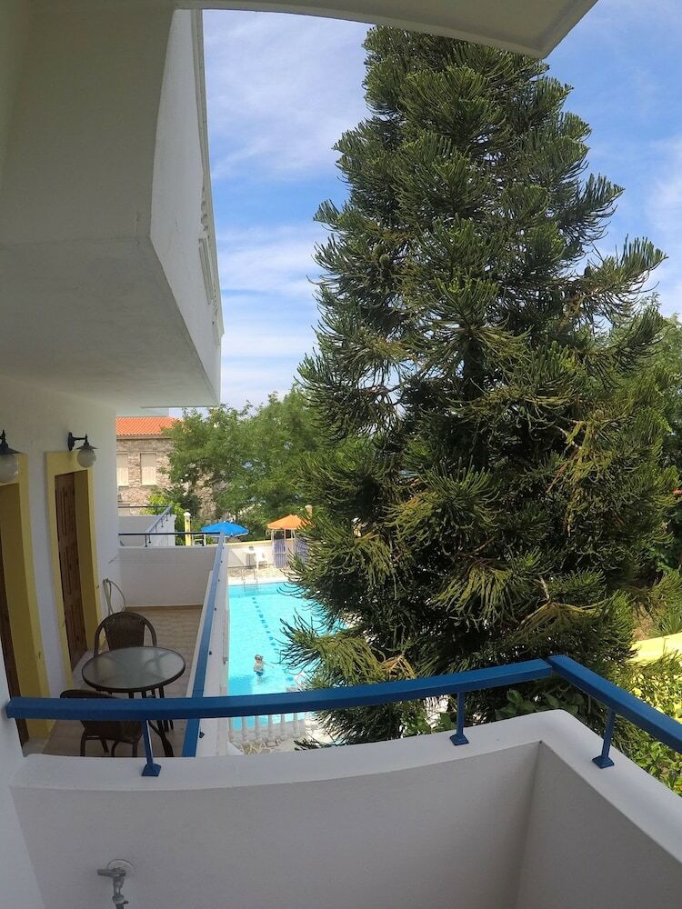 Aparthotel Zafiria Apartments