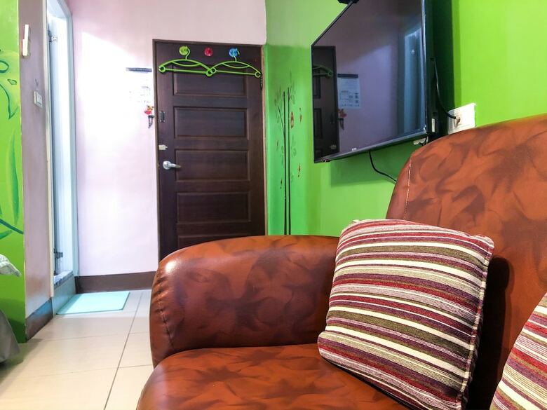 Hotel Happiness 199 Homestay