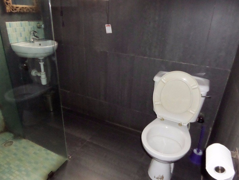 Hotel Precinct Comfort Services, Yaba