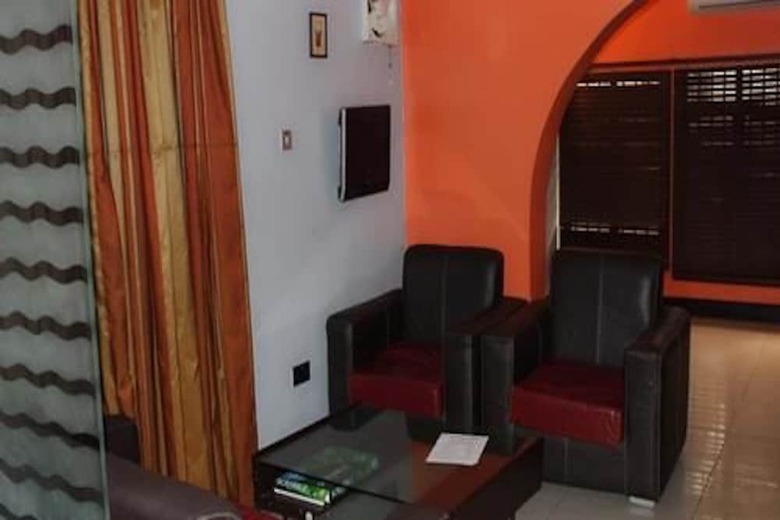 Hotel The Hedge Suites