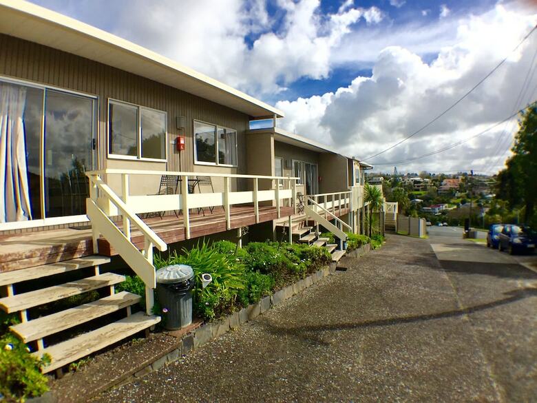 Sea Vista Apartments