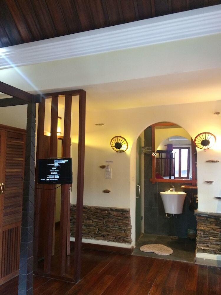 Hotel Chaluenxay Villa